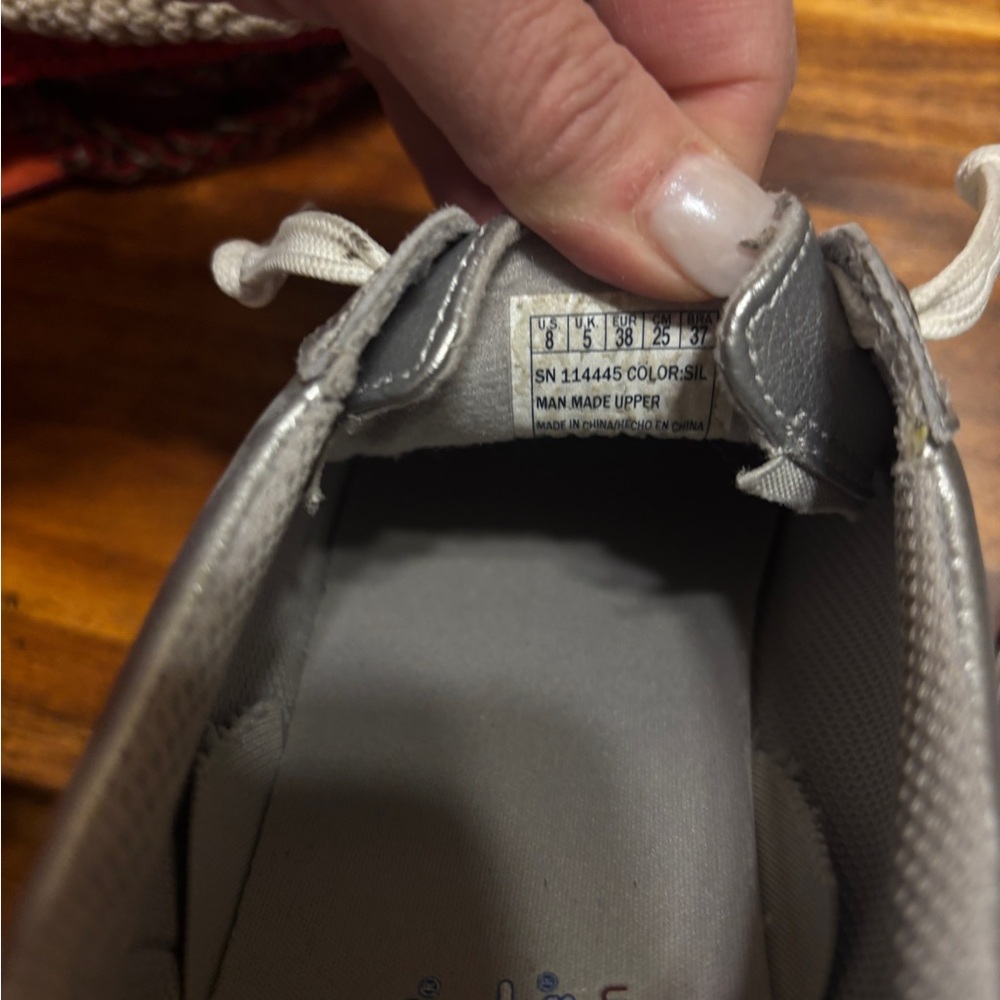 Bob’s Silver Low-Top Lace-Up Sneakers - Picture 4 of 4